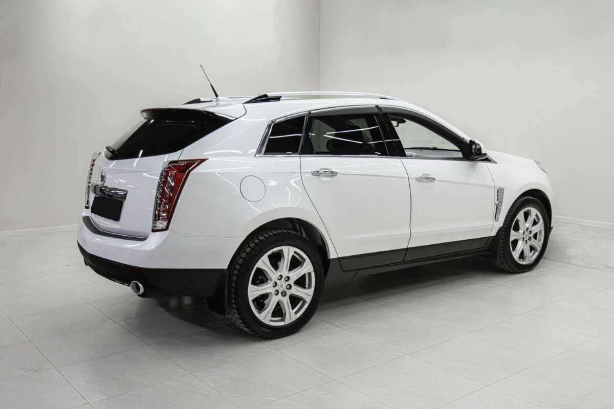 Купить Cadillac SRX с пробегом. Фото: #3