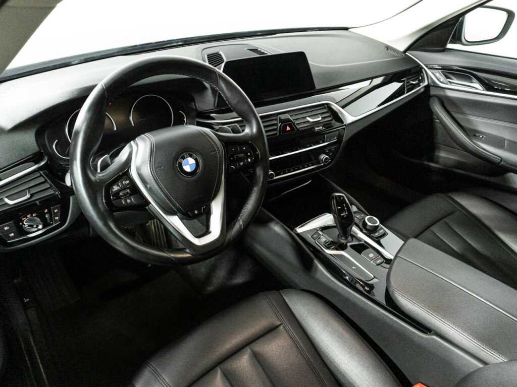 Купить BMW 5 серии с пробегом. Фото: #10
