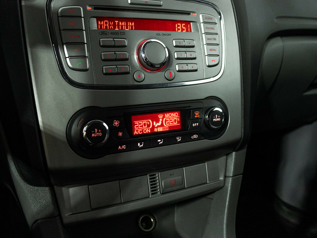 Купить Ford Focus с пробегом. Фото: #13