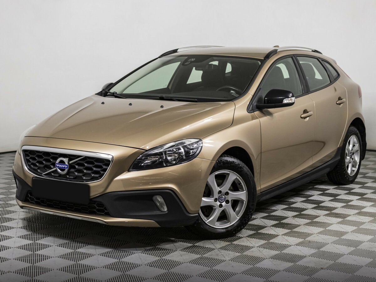 Купить Volvo V40 Cross Country с пробегом. Посмотреть фото