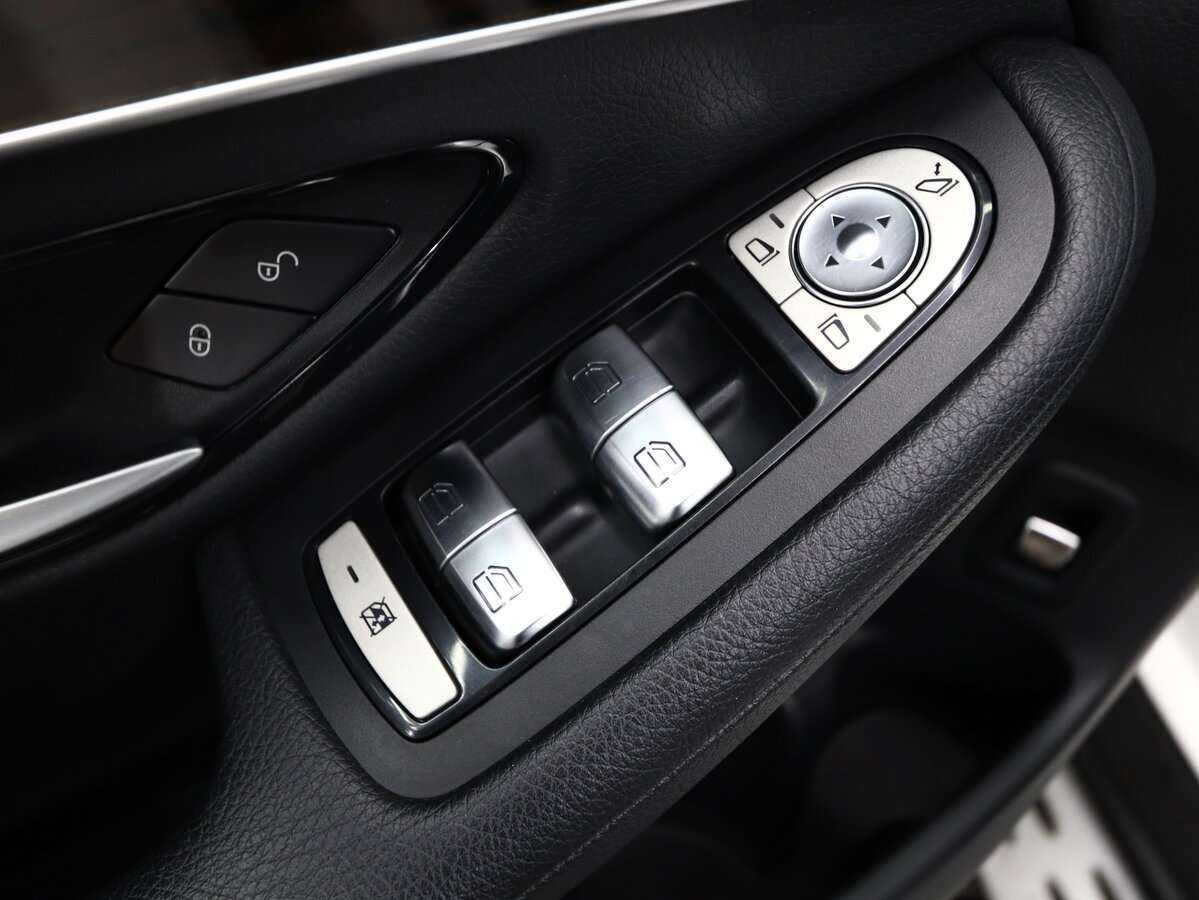 Купить Mercedes-Benz GLC с пробегом. Фото: #15