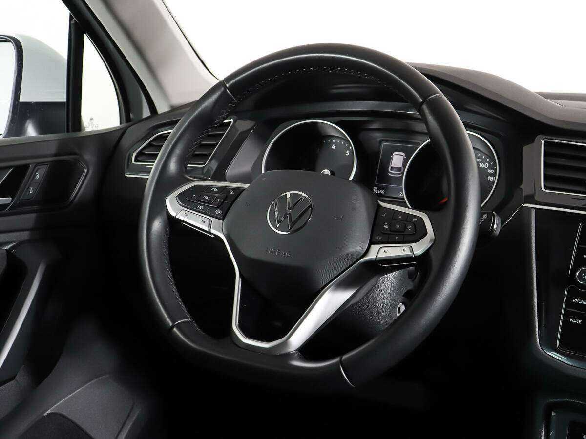 Купить Volkswagen Tiguan с пробегом. Фото: #15