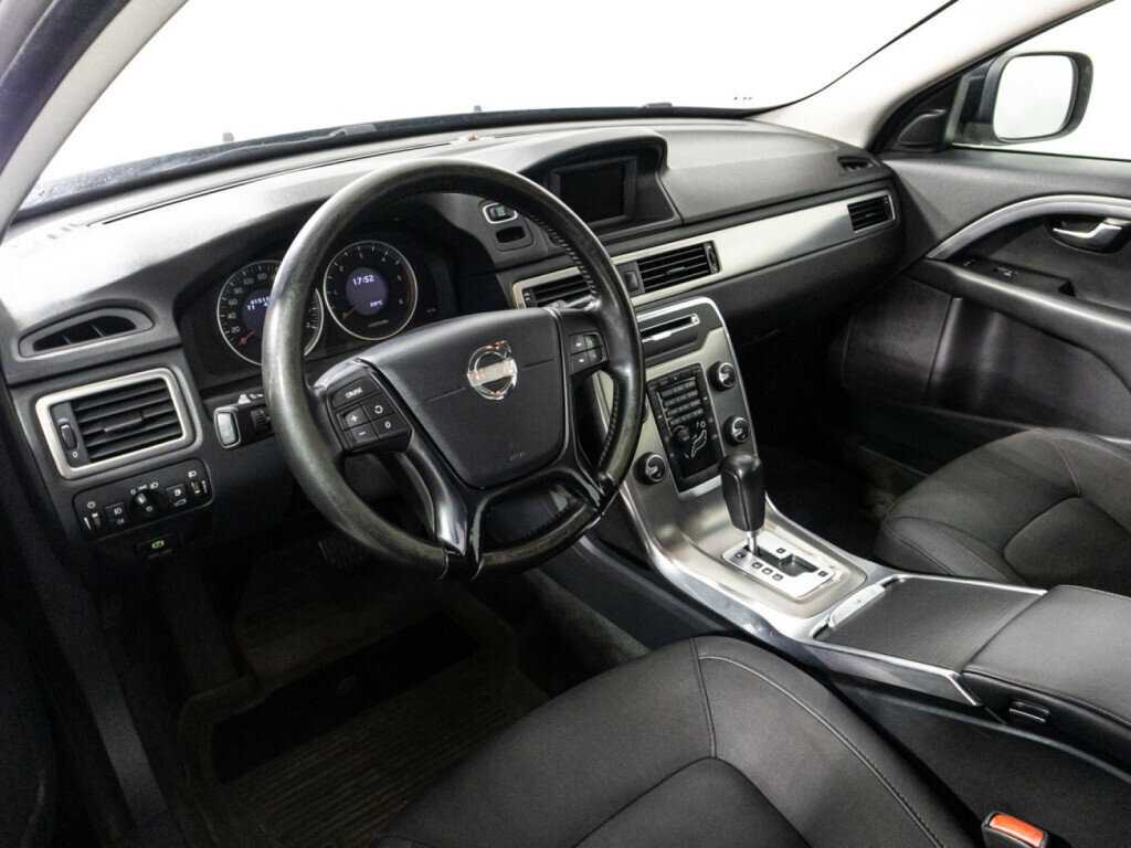 Купить Volvo XC70 с пробегом. Фото: #10