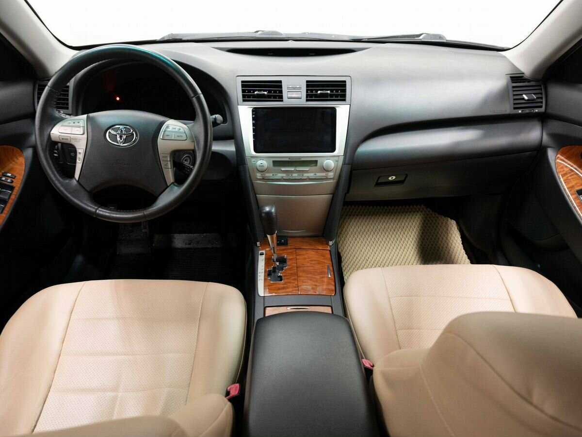 Купить Toyota Camry с пробегом. Фото: #12