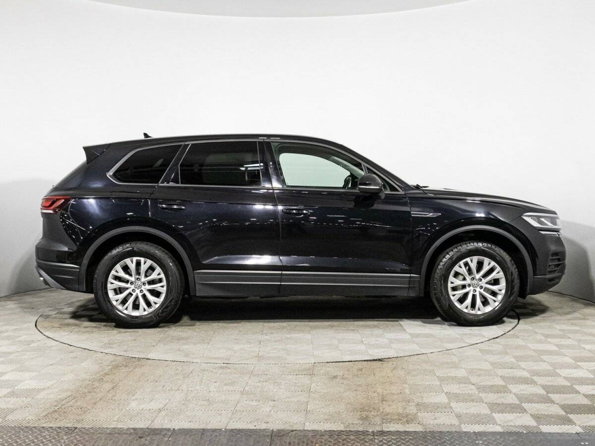 Купить Volkswagen Touareg с пробегом. Фото: #3