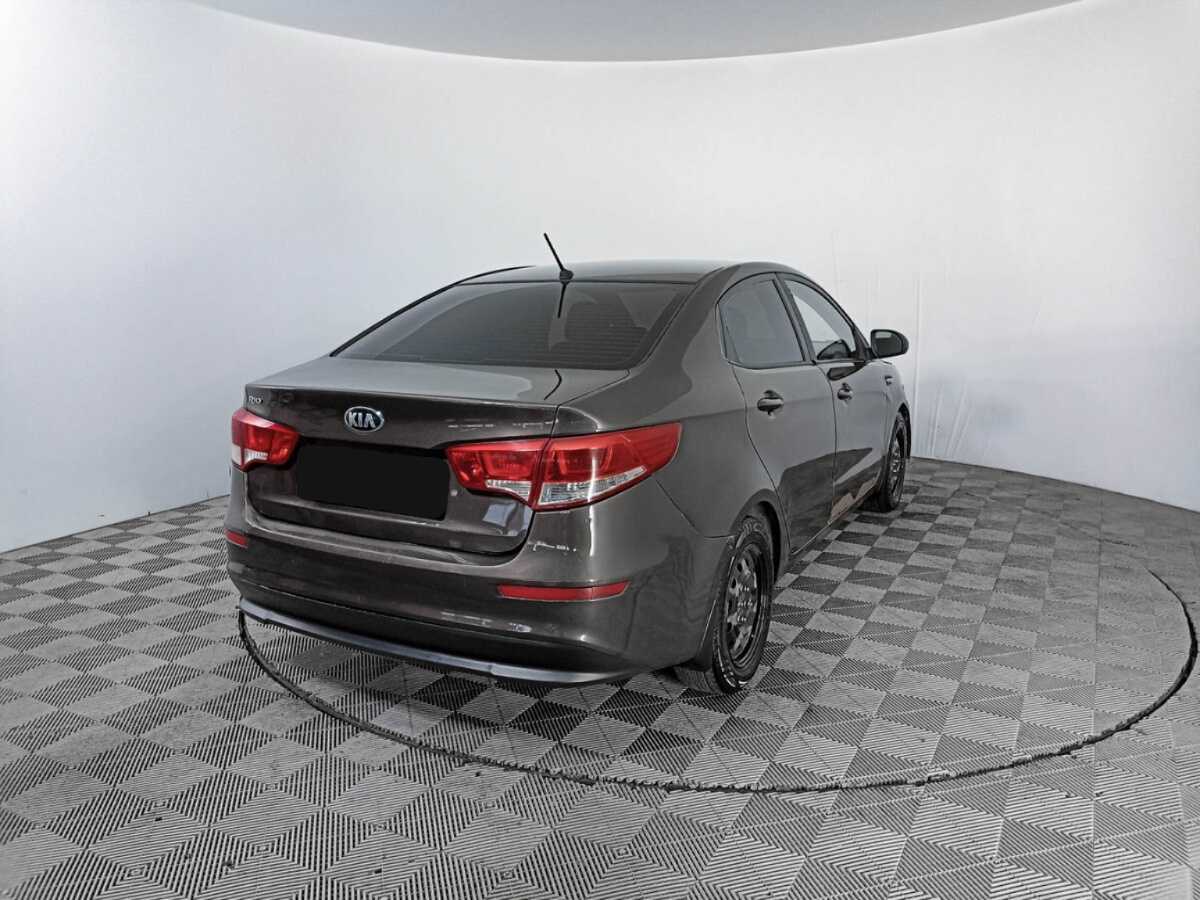 Купить Kia Rio с пробегом. Фото: #4