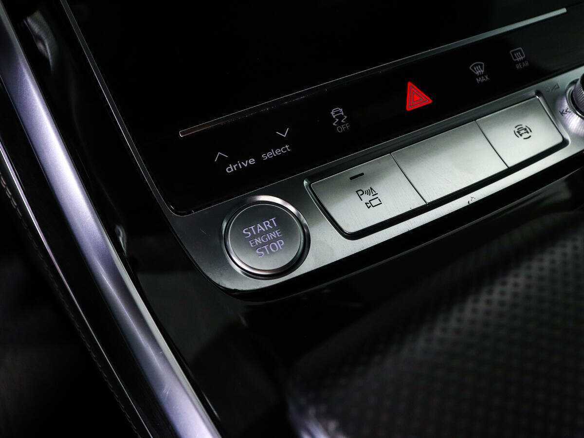 Купить Audi Q8 с пробегом. Фото: #18