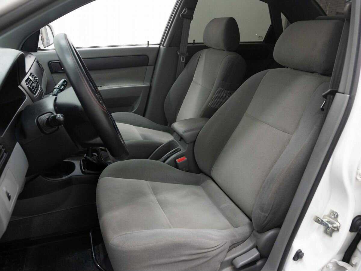 Купить Daewoo Gentra с пробегом. Фото: #8