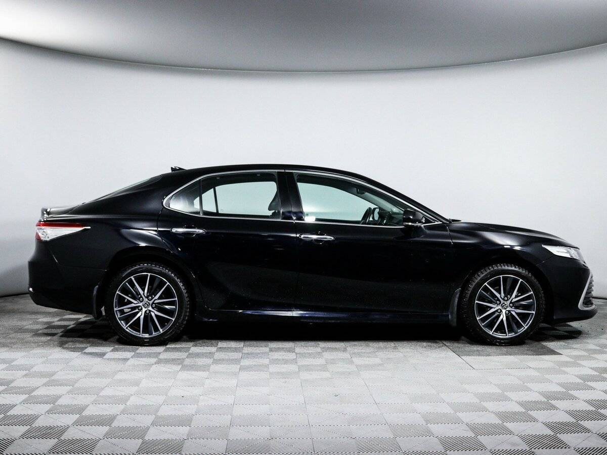 Купить Toyota Camry с пробегом. Фото: #2
