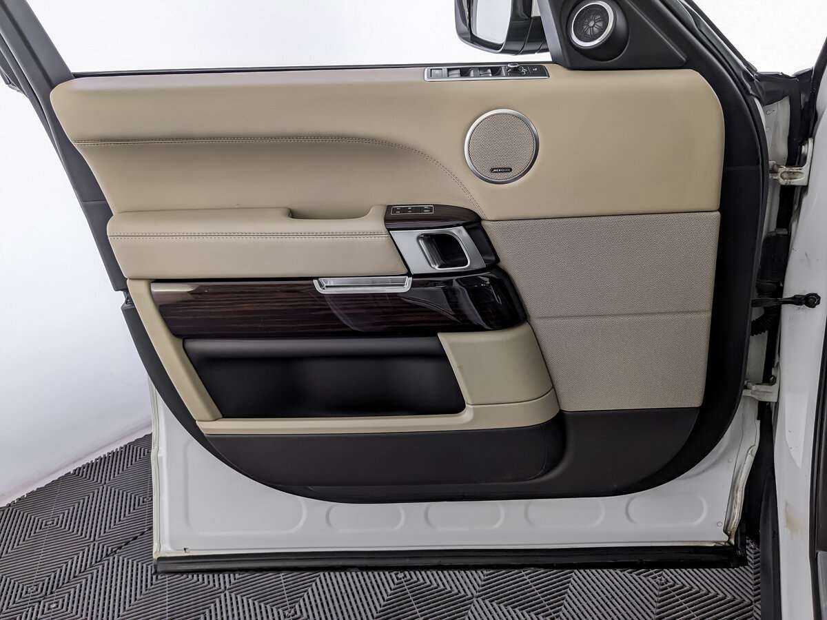 Купить Land Rover Range Rover с пробегом. Фото: #14