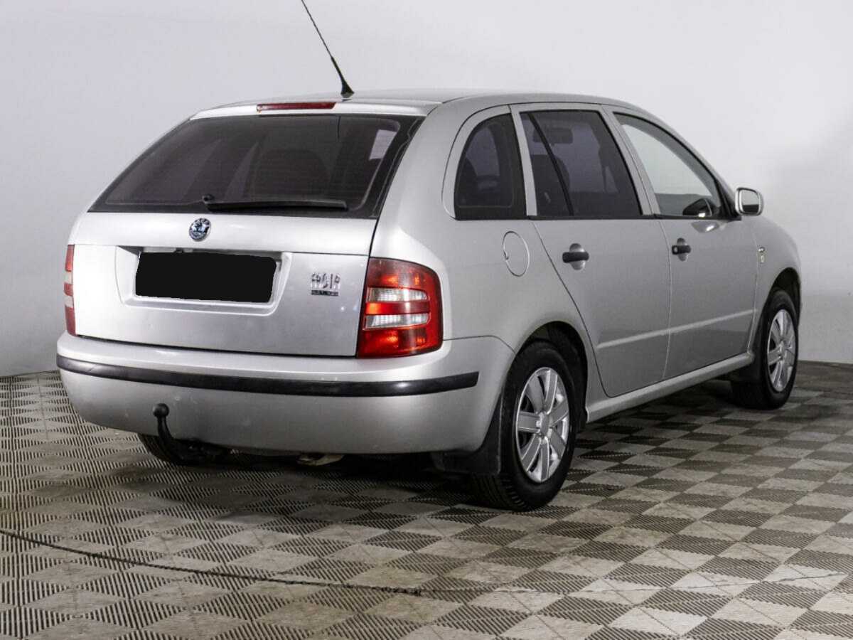 Купить Skoda Fabia с пробегом. Фото: #4