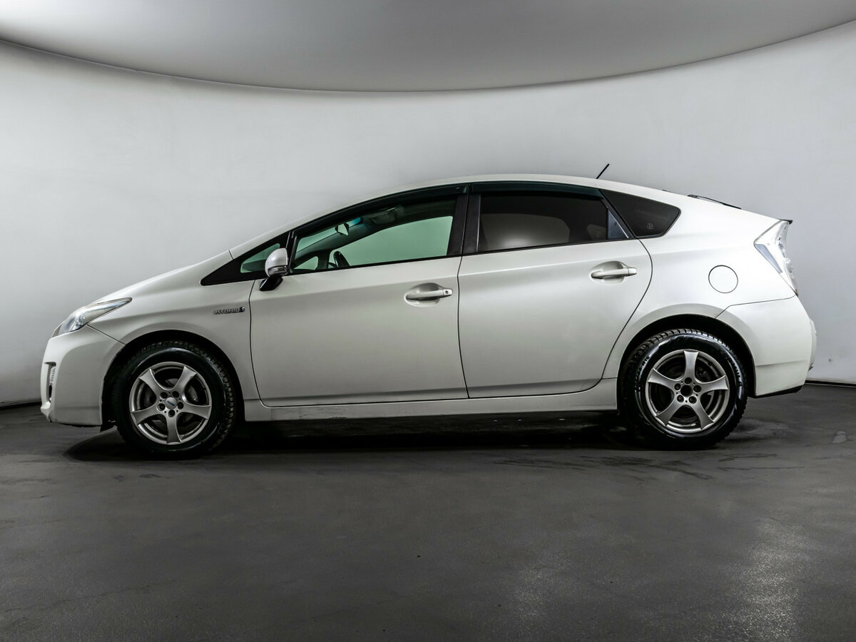 Купить Toyota Prius с пробегом. Фото: #7
