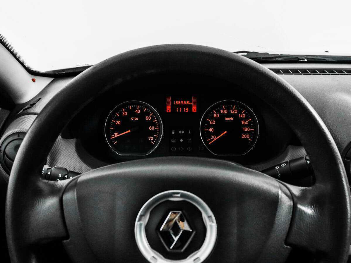 Купить Renault Sandero с пробегом. Фото: #13