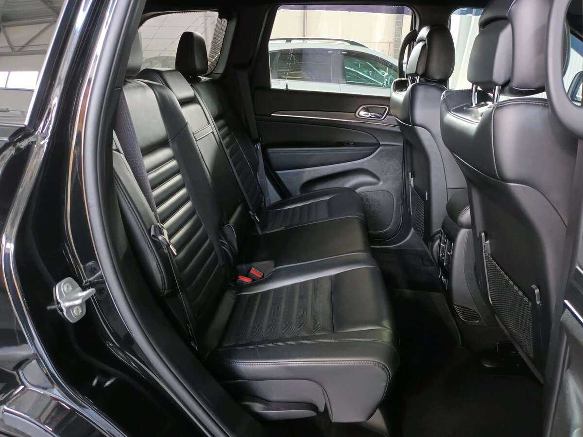Купить Jeep Grand Cherokee с пробегом. Фото: #17