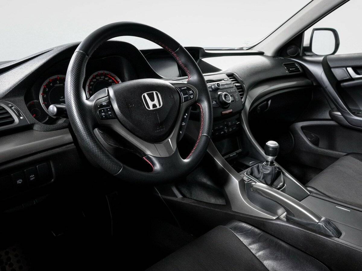 Купить Honda Accord с пробегом. Фото: #12