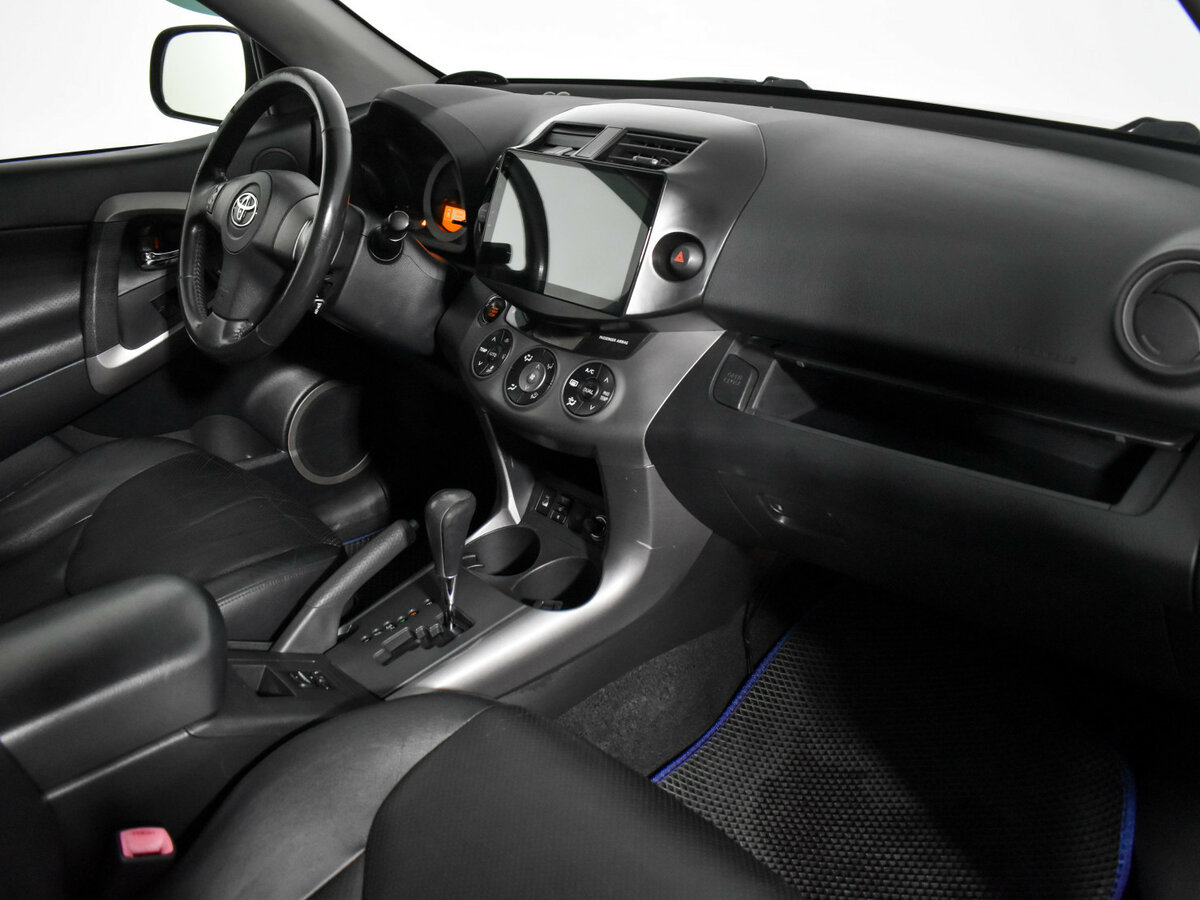 Купить Toyota RAV4 с пробегом. Фото: #12