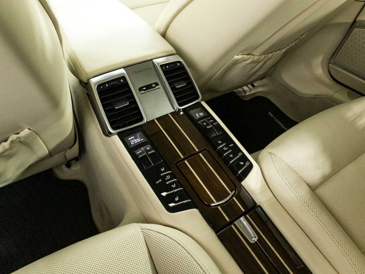 Купить Porsche Panamera с пробегом. Фото: #20