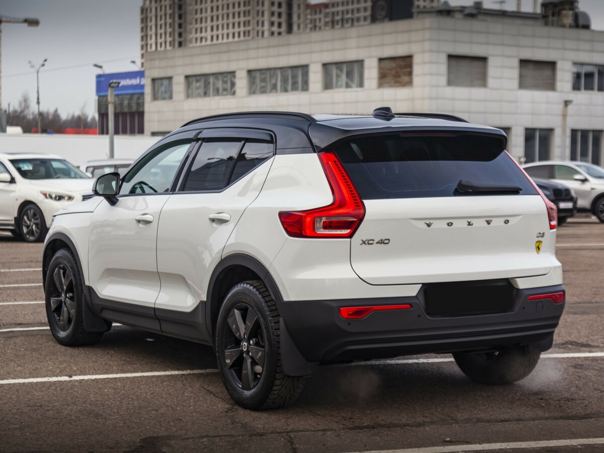 Купить Volvo XC40 с пробегом. Фото: #8