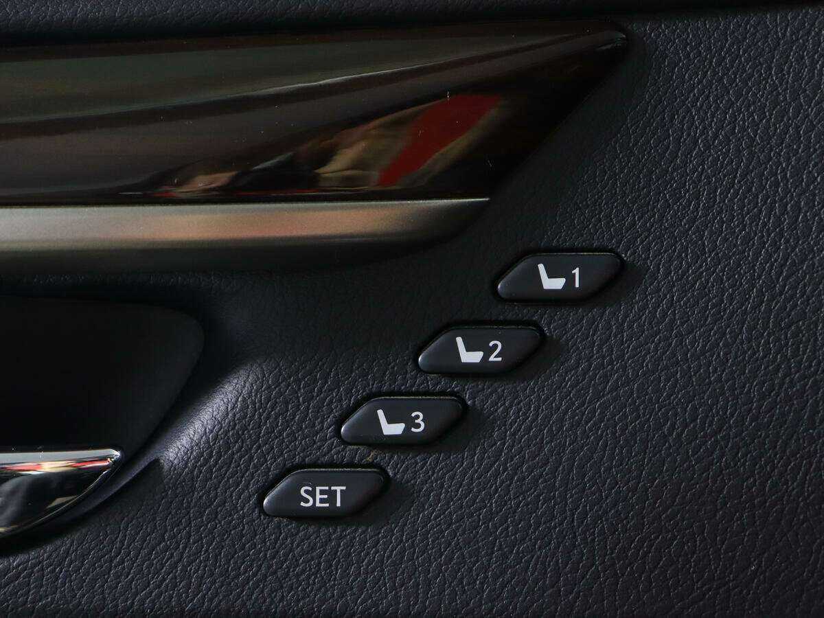 Купить Lexus ES с пробегом. Фото: #21