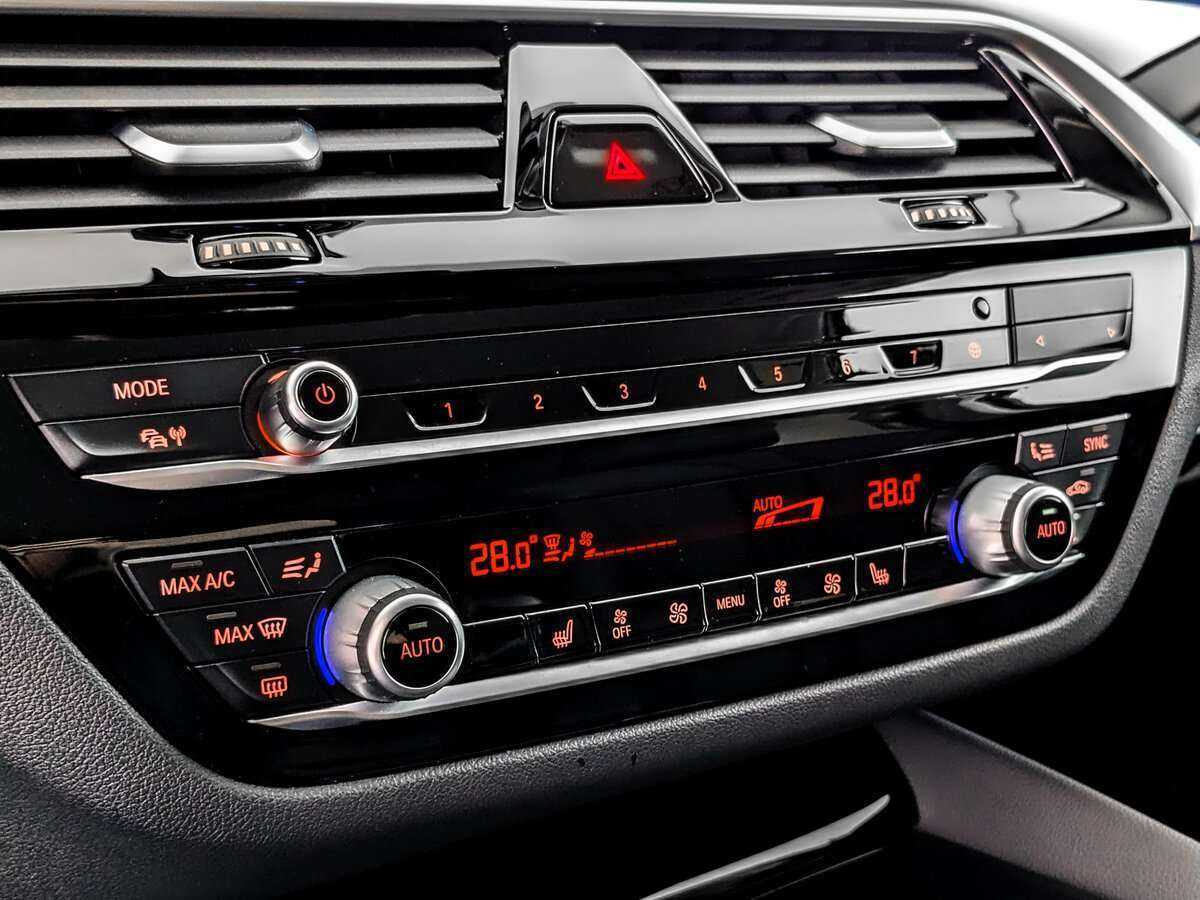 Купить BMW 5 серии с пробегом. Фото: #21
