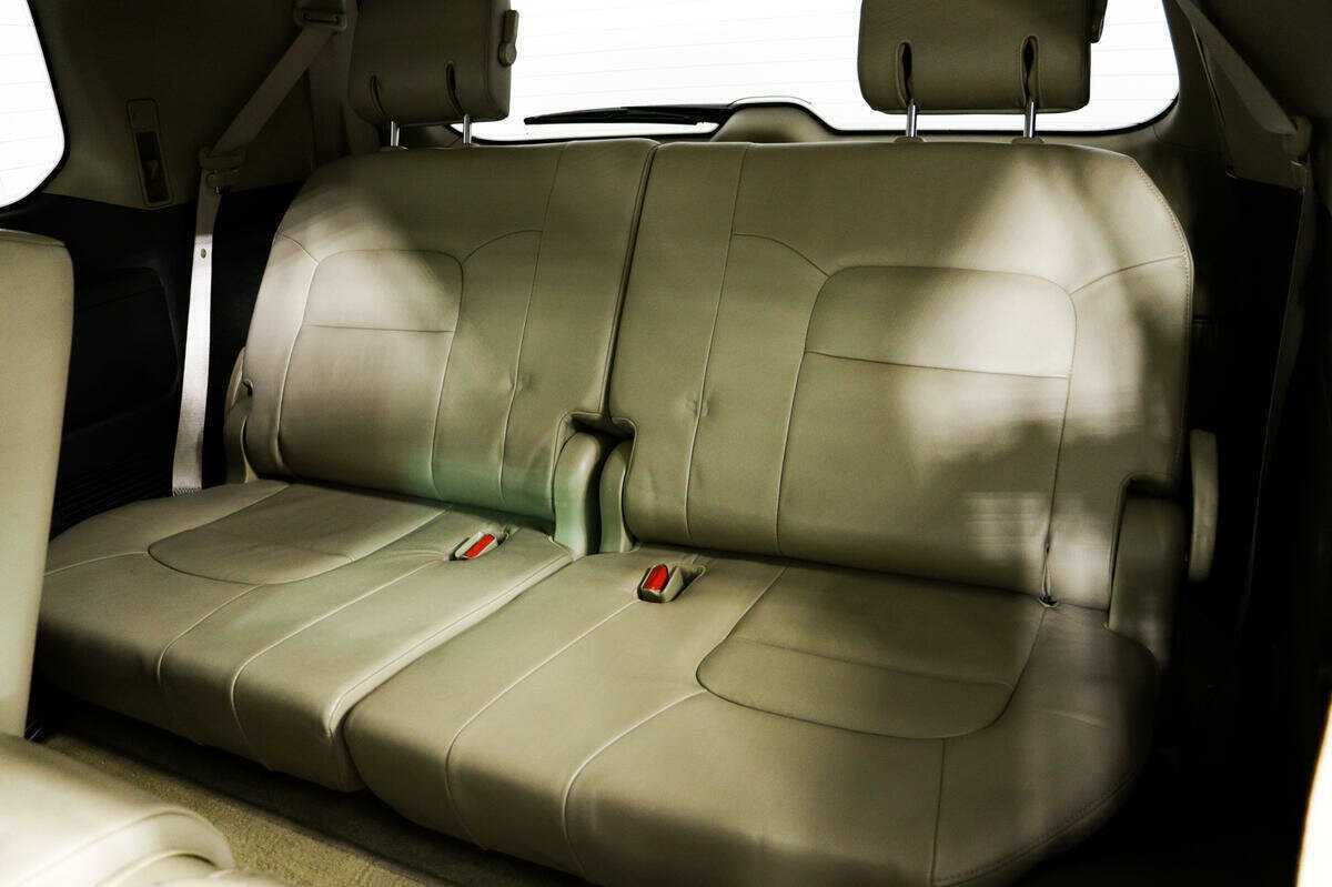 Купить Toyota Land Cruiser с пробегом. Фото: #12