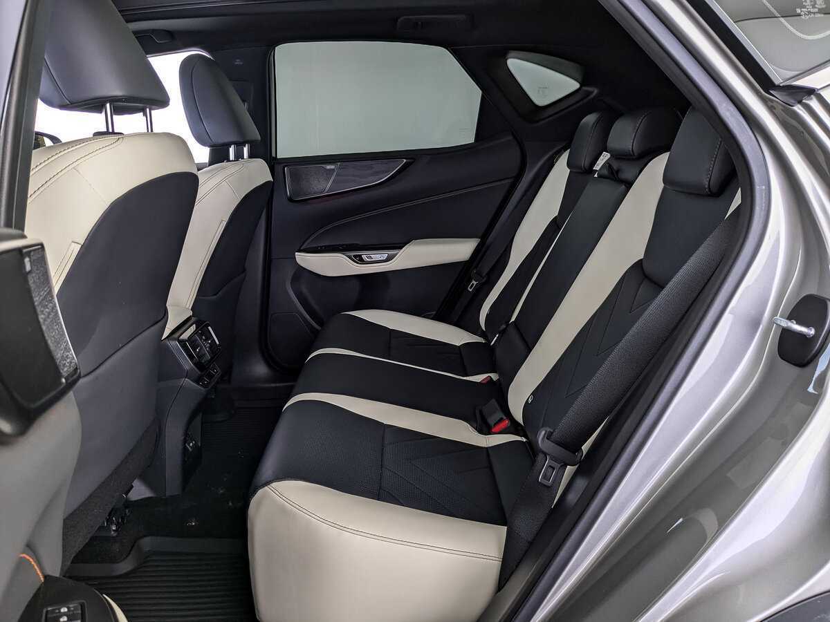 Купить Lexus NX с пробегом. Фото: #13