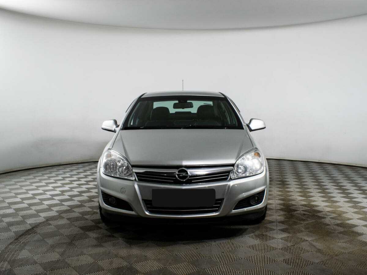 Купить Opel Astra с пробегом. Фото: #1