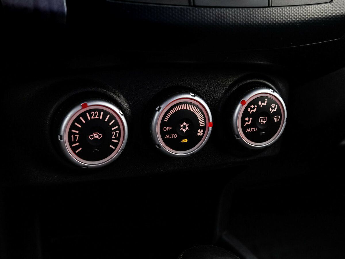 Купить Mitsubishi Outlander с пробегом. Фото: #8