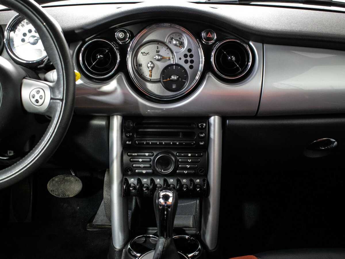 Купить Mini Cabrio с пробегом. Фото: #11