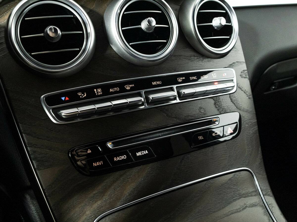 Купить Mercedes-Benz GLC с пробегом. Фото: #17