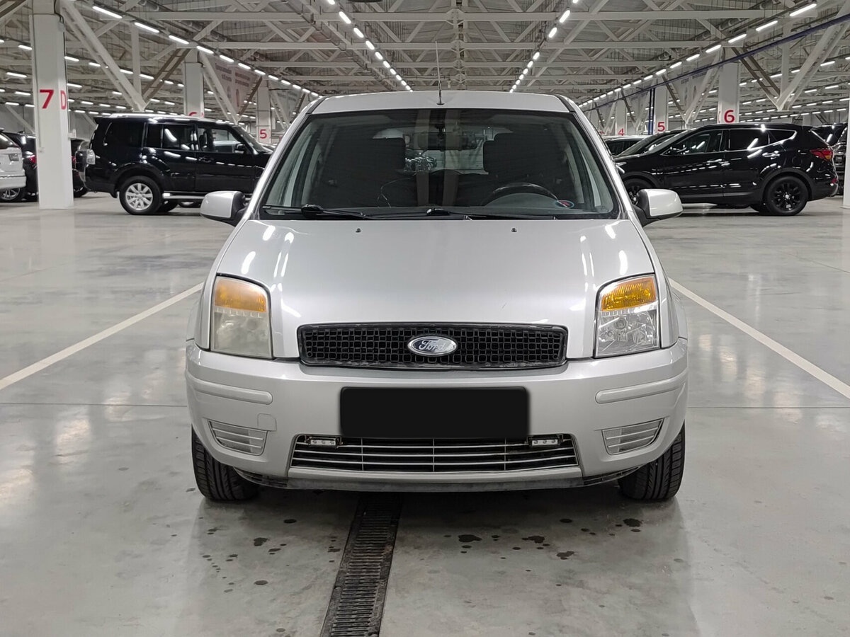 Купить Ford Fusion с пробегом. Фото: #1