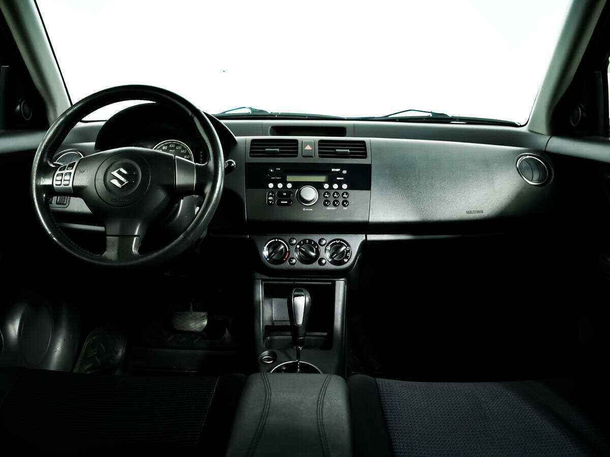 Купить Suzuki Swift с пробегом. Фото: #11