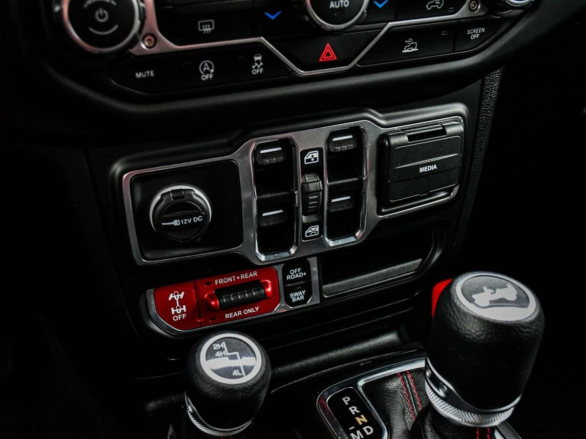 Купить Jeep Wrangler с пробегом. Фото: #14