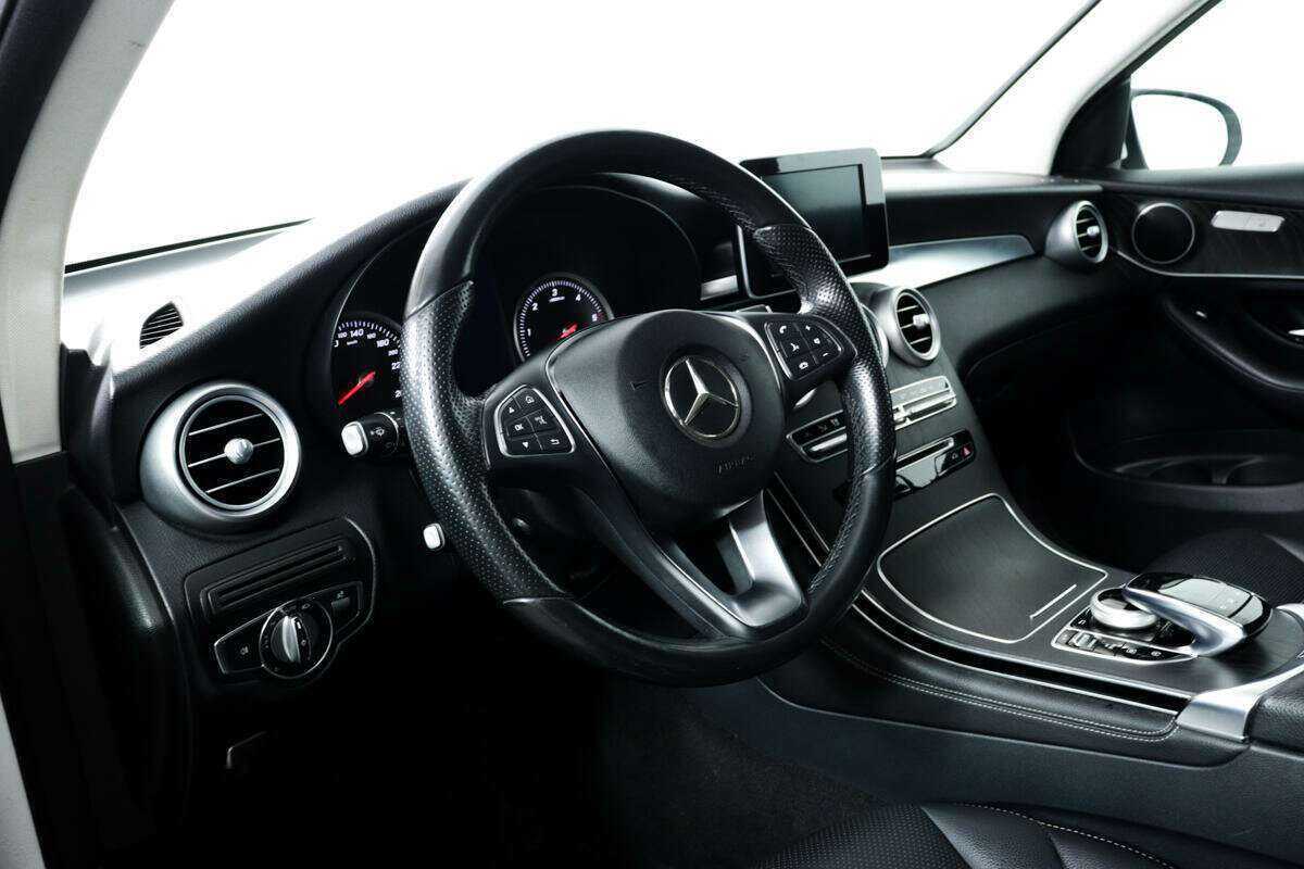 Купить Mercedes-Benz GLC с пробегом. Фото: #12