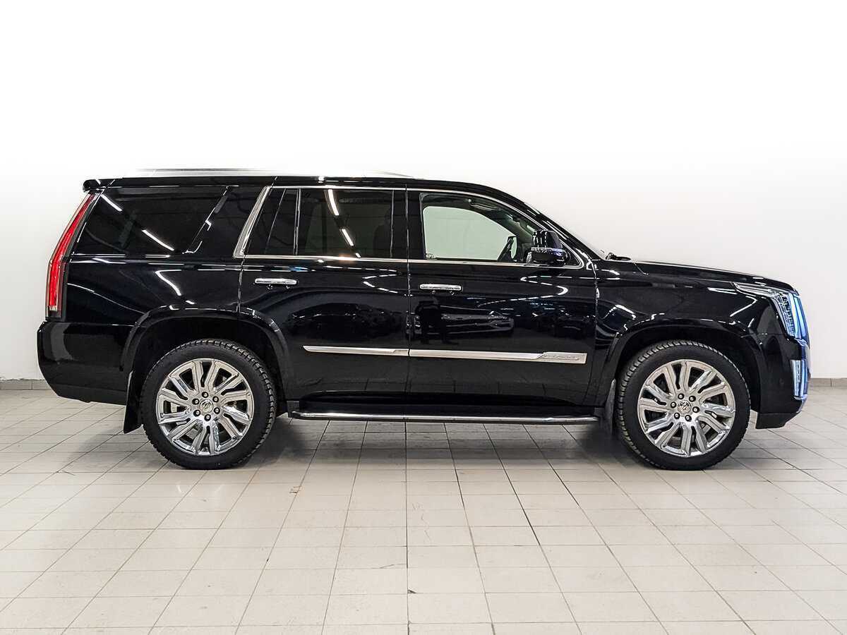 Купить Cadillac Escalade с пробегом. Фото: #3