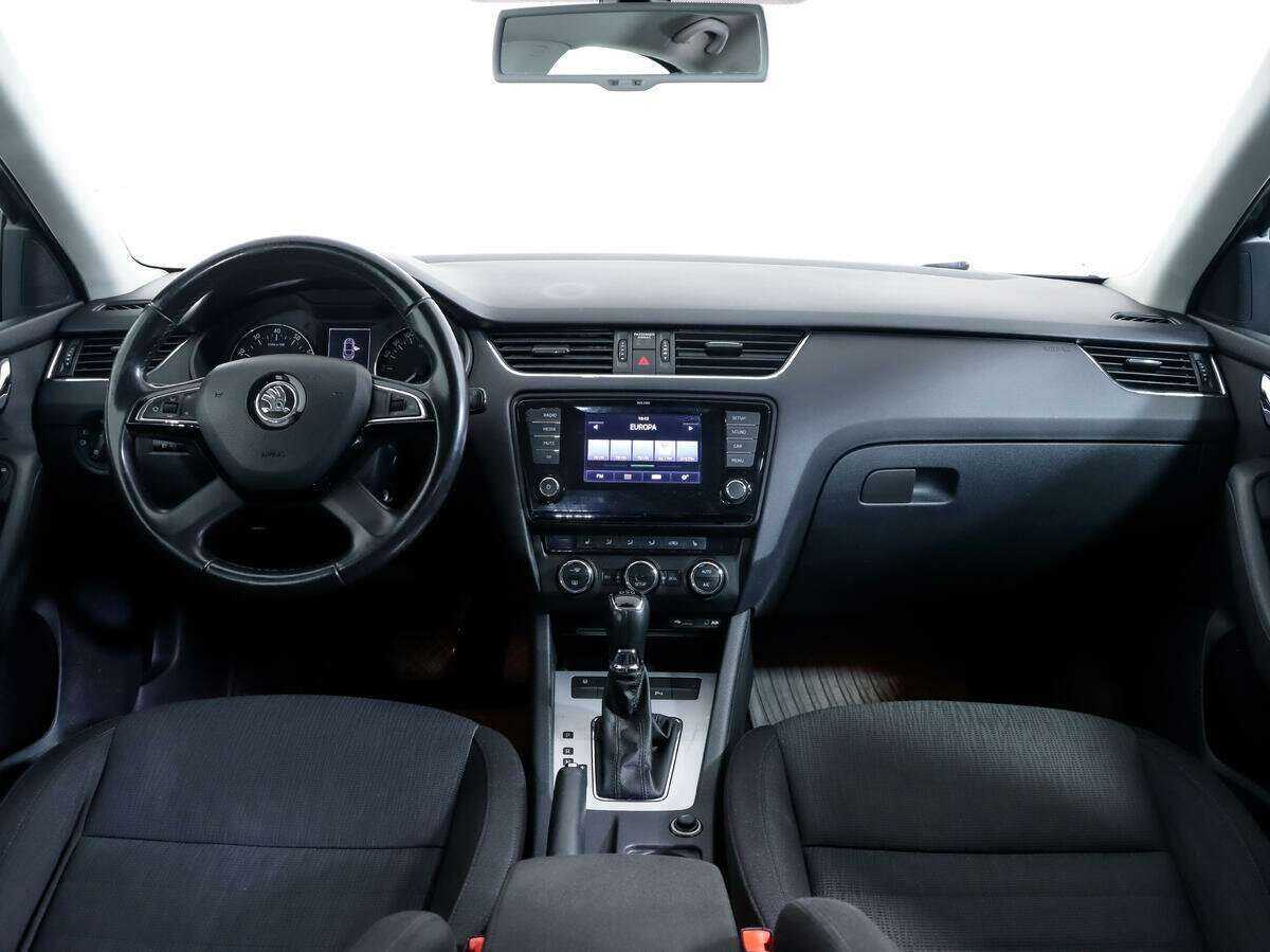 Купить Skoda Octavia с пробегом. Фото: #9