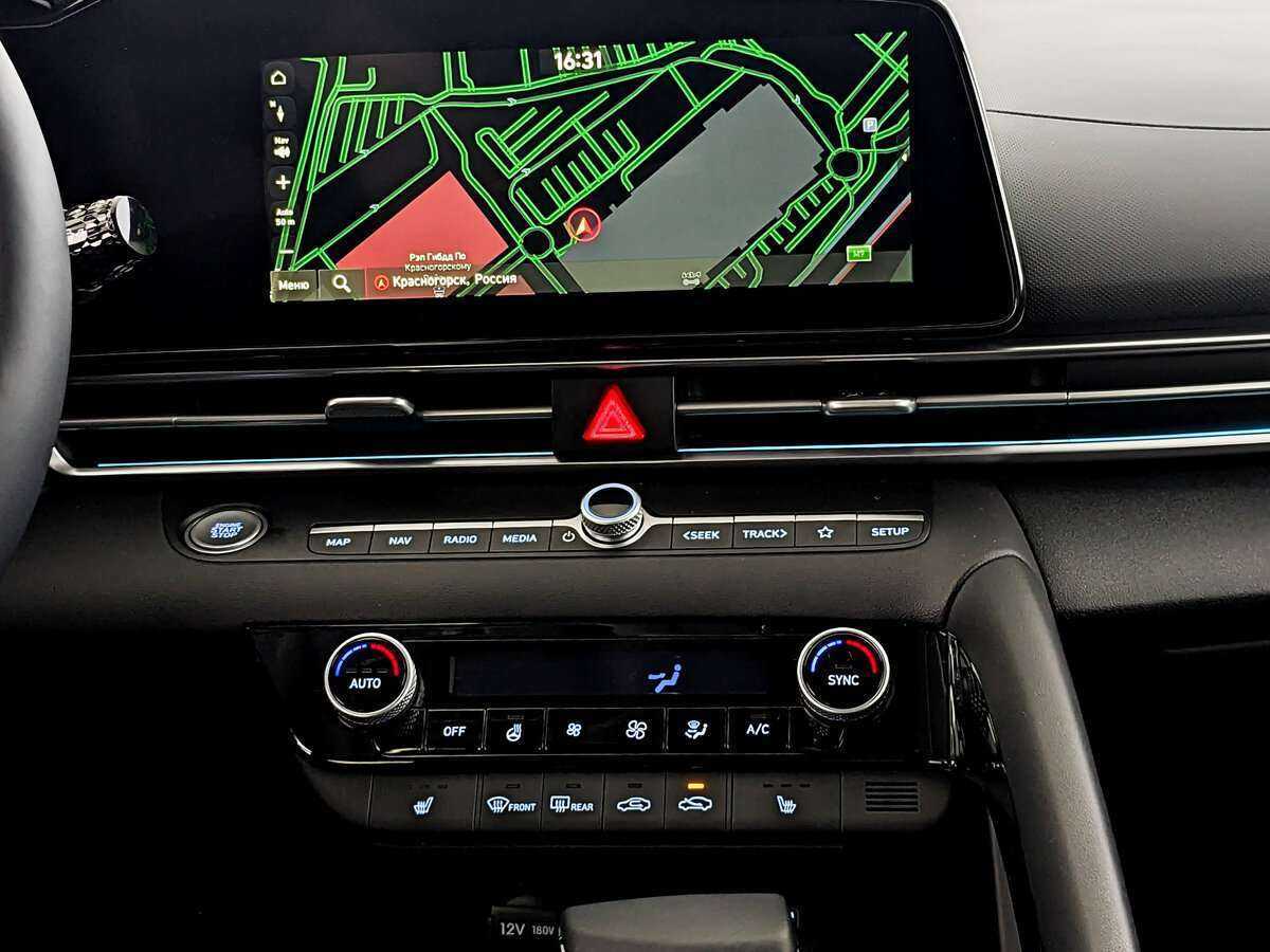 Купить Hyundai Elantra с пробегом. Фото: #14