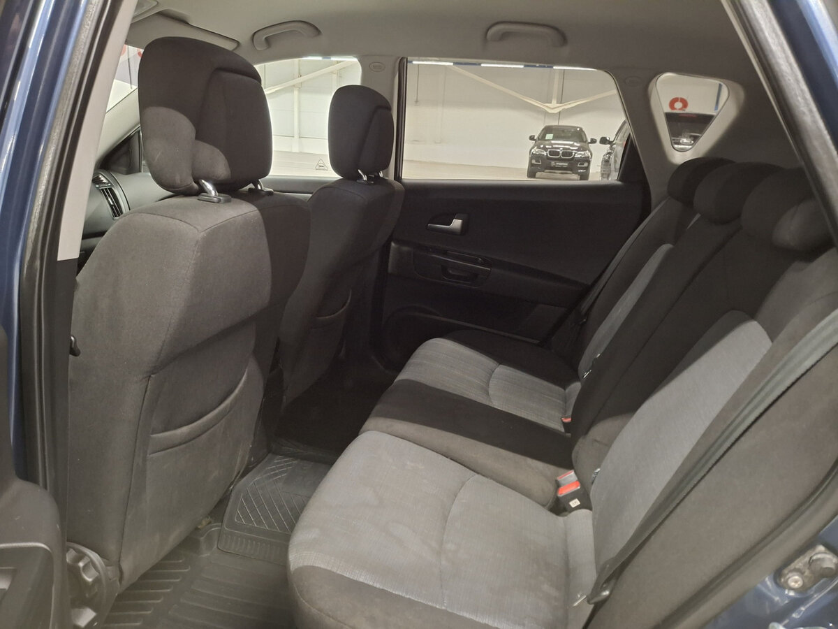 Купить Kia Ceed с пробегом. Фото: #9