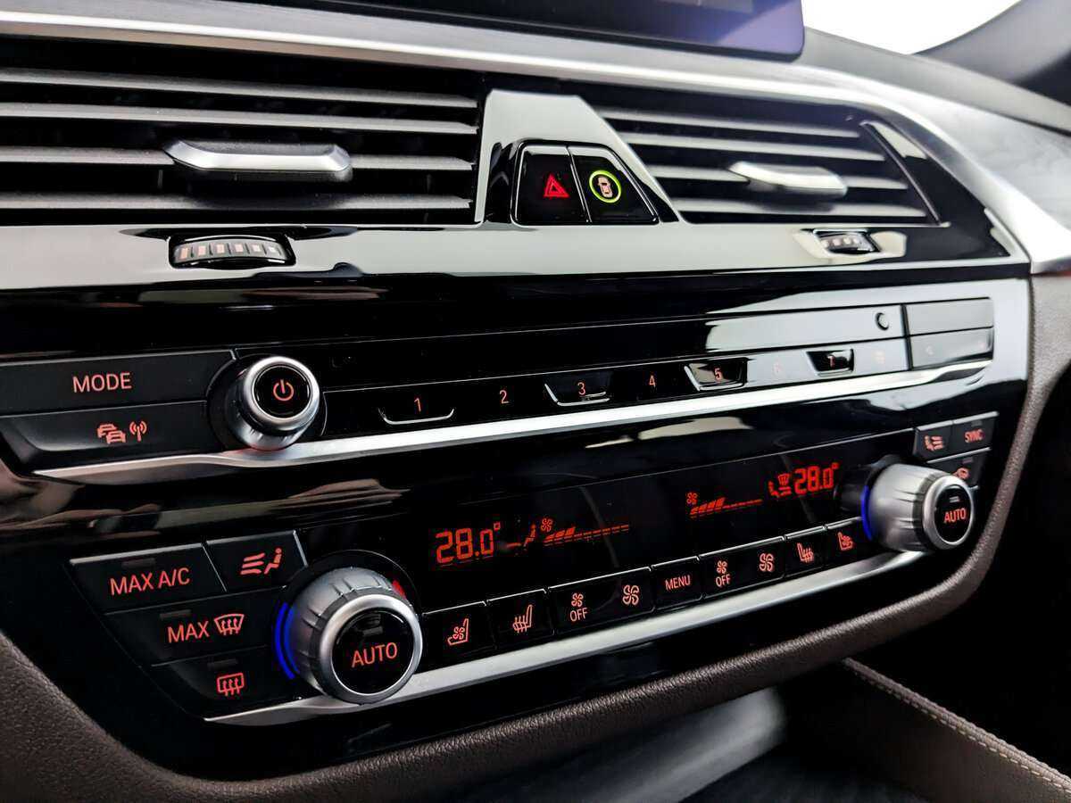 Купить BMW 5 серии с пробегом. Фото: #21