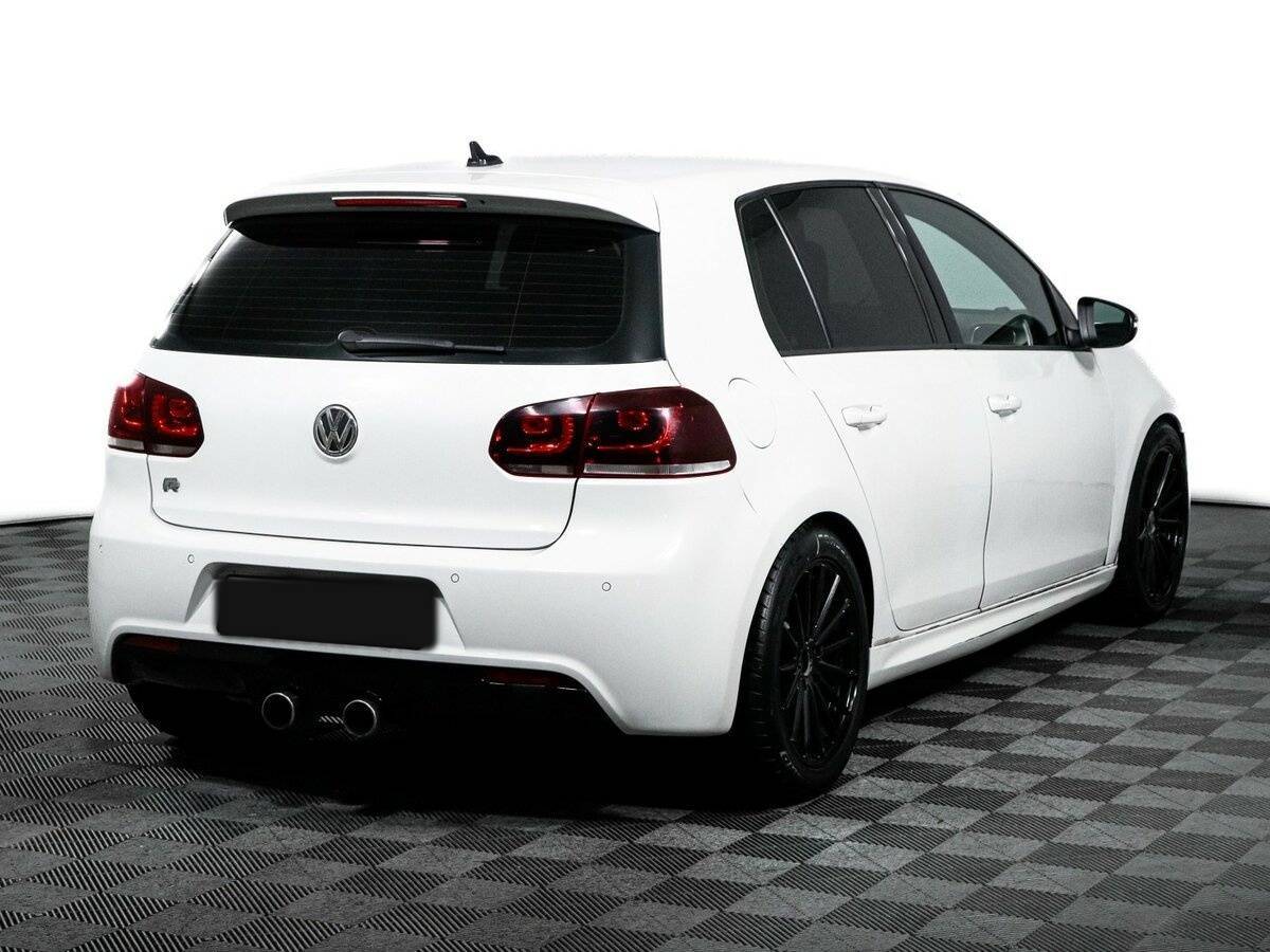 Купить Volkswagen Golf R с пробегом. Фото: #4