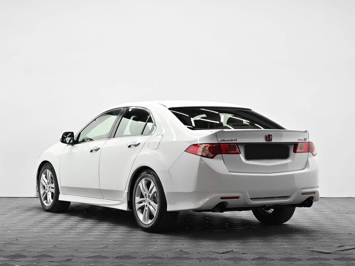 Купить Honda Accord с пробегом. Фото: #2
