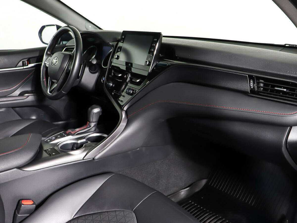 Купить Toyota Camry с пробегом. Фото: #8
