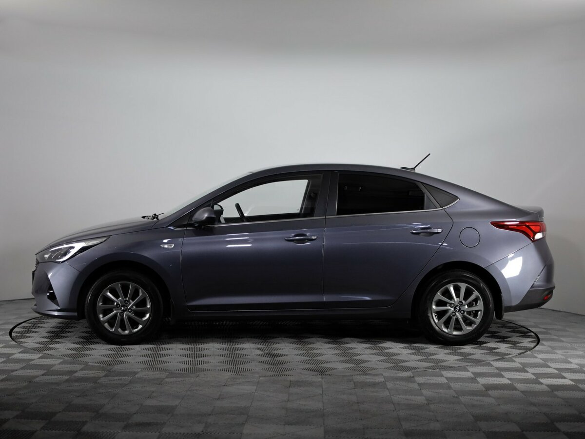Купить Hyundai Solaris с пробегом. Фото: #1