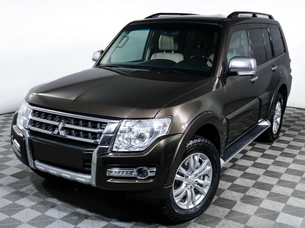 Купить Mitsubishi Pajero с пробегом. Фото: #12