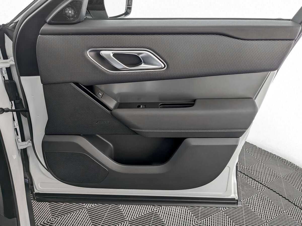 Купить Land Rover Range Rover Velar с пробегом. Фото: #19