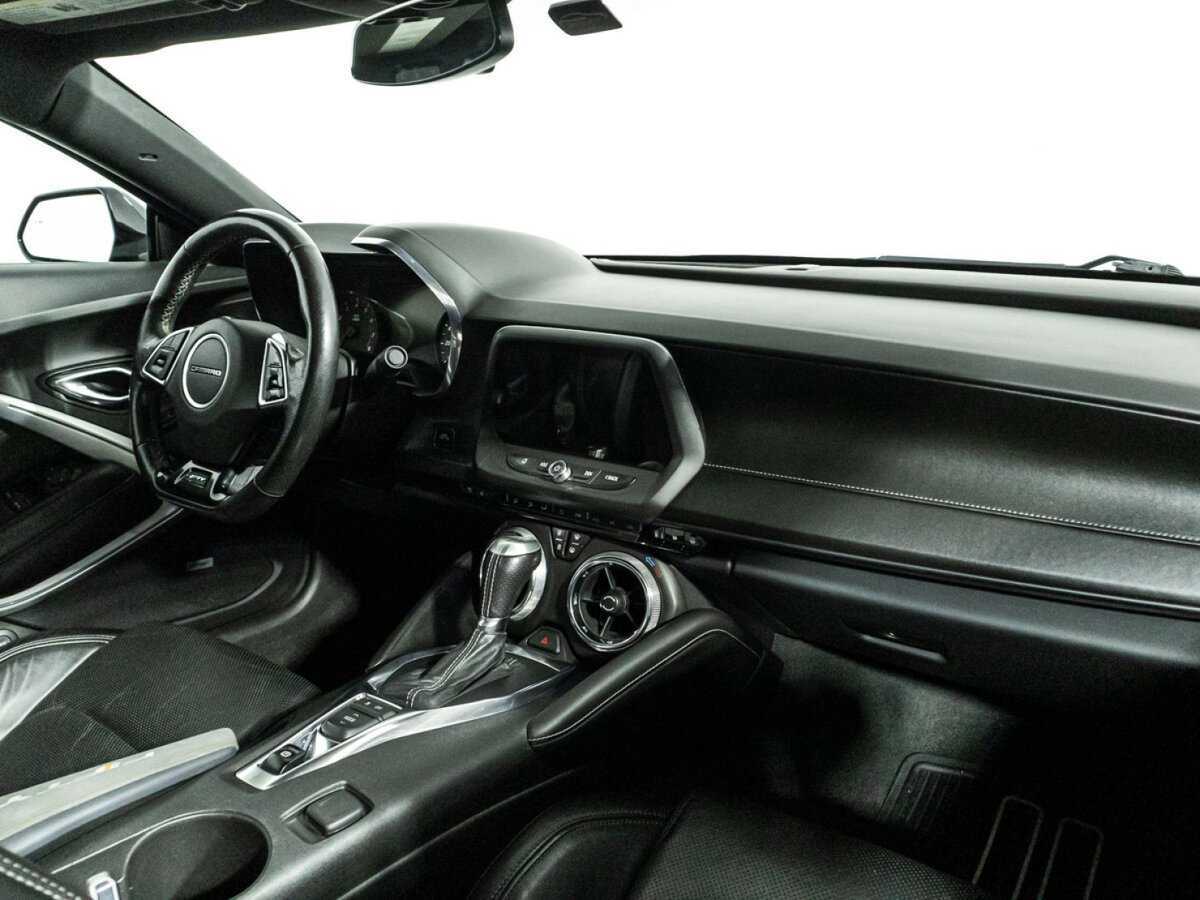 Купить Chevrolet Camaro с пробегом. Фото: #8