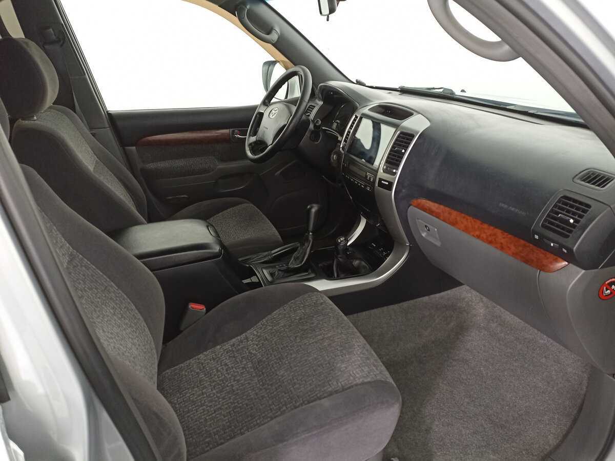 Купить Toyota Land Cruiser Prado с пробегом. Фото: #10