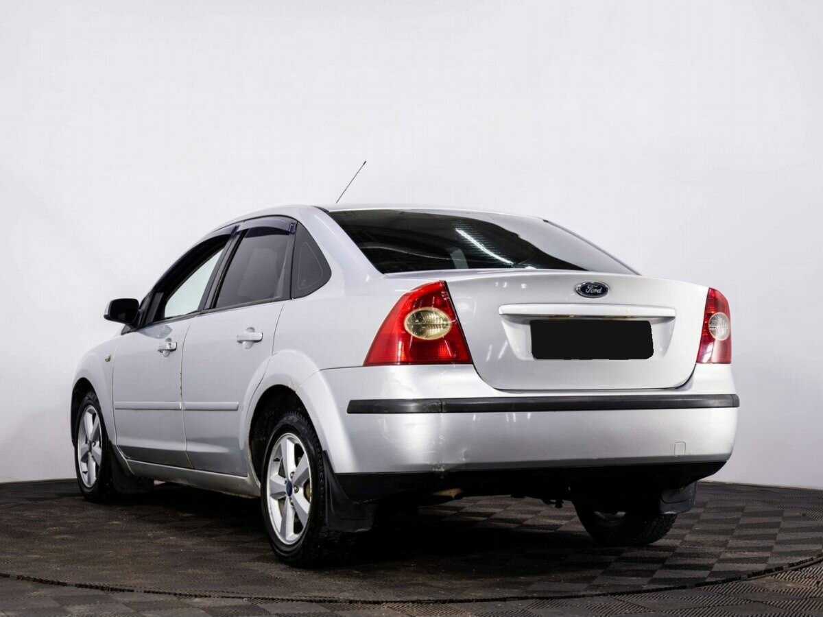 Купить Ford Focus с пробегом. Фото: #3