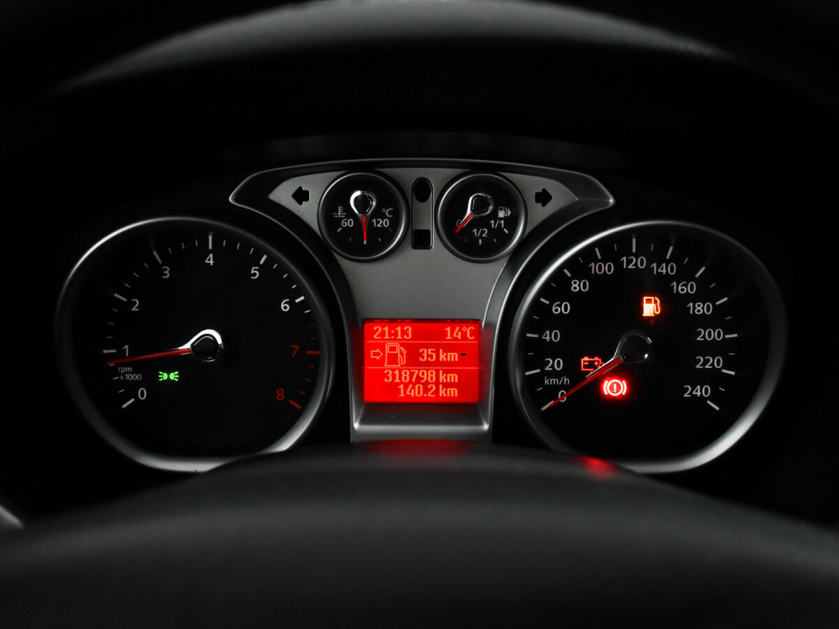 Купить Ford Focus с пробегом. Фото: #14