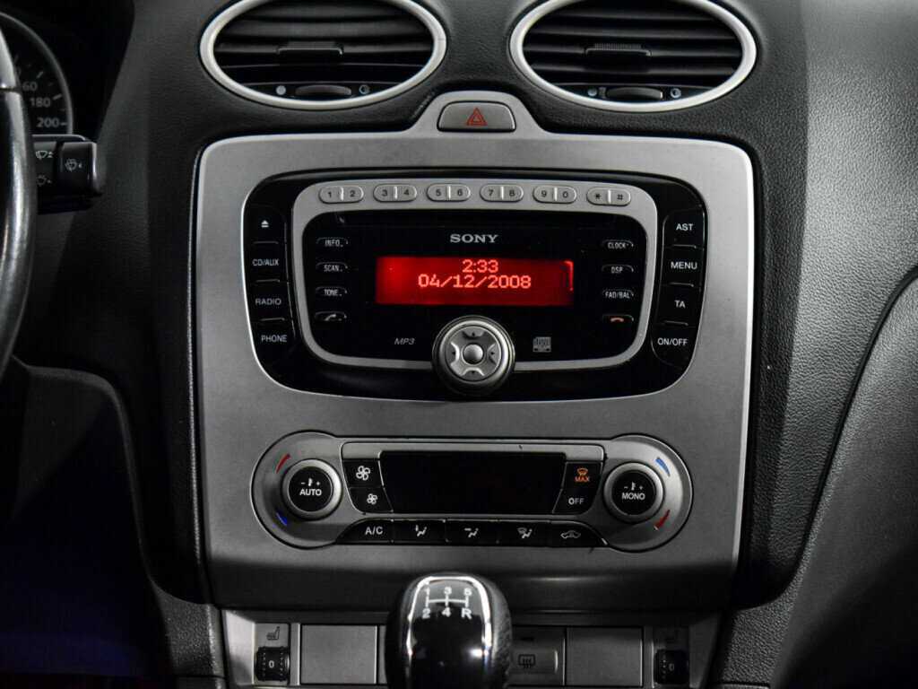 Купить Ford Focus с пробегом. Фото: #17